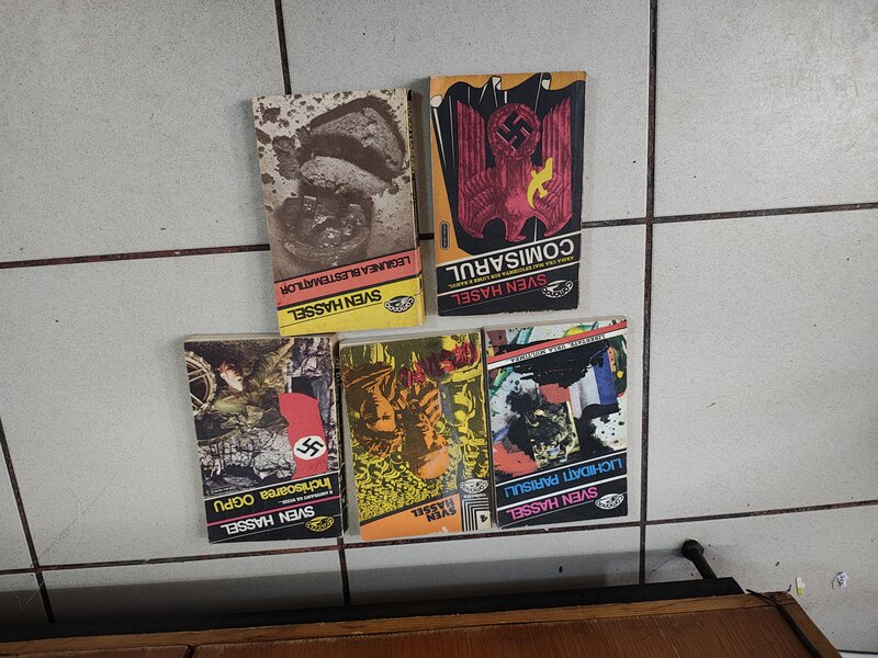 Vand carti Sven Hassel